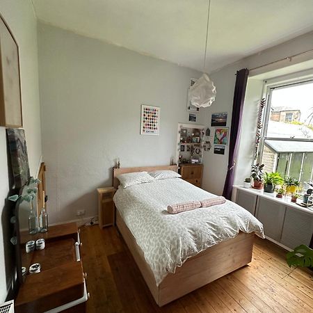 Quirky Apartment In Leith Эдинбург Экстерьер фото
