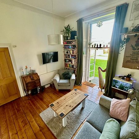 Quirky Apartment In Leith Эдинбург Экстерьер фото